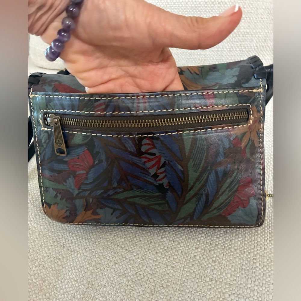 Patricia Nash EUC Liana crossbody bag in a floral print leather - Picture 10 of 16